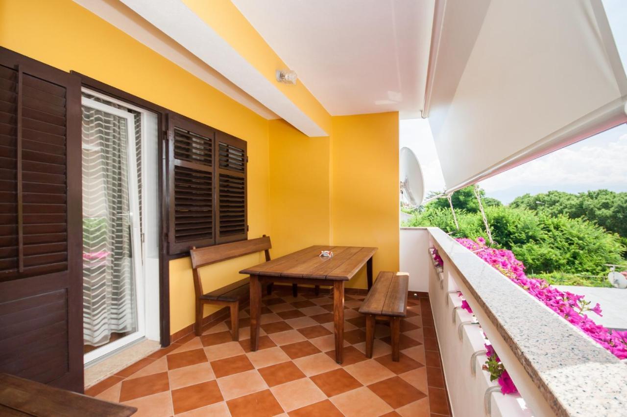 Apartments Surfinia باشْكا المظهر الخارجي الصورة